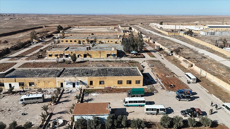 Suriye ordusu, Haseke'deki ABD üssünü teslim aldı