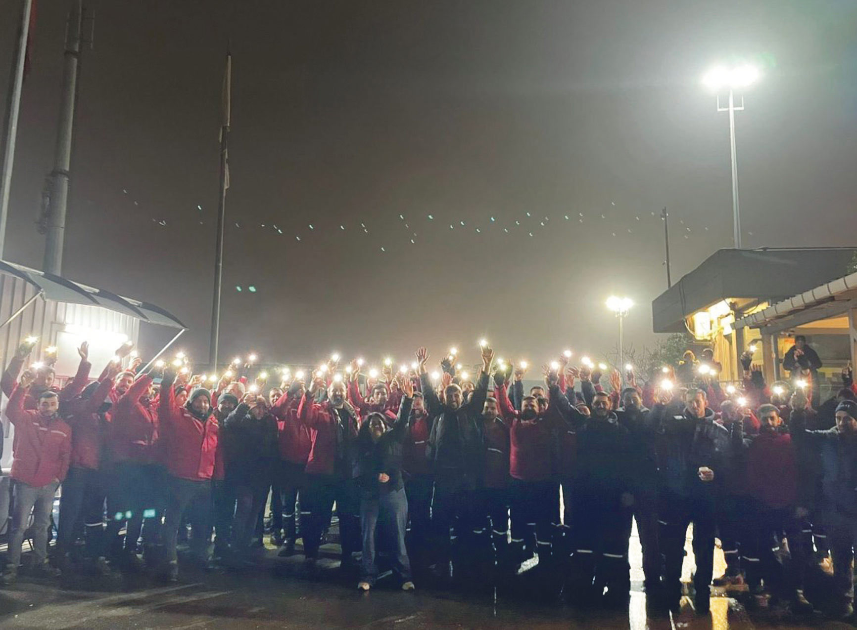 Migros depo işçileri ile uzlaştı