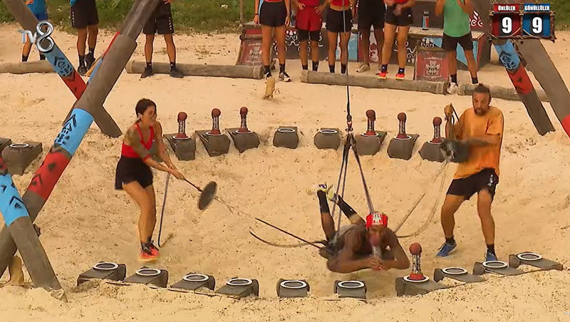 SURVİVORDA HAFTANIN İLK (1.) ELEME ADAYI KİM OLDU (16 ŞUBAT 2026 PAZARTESİ) | Dün akşam Survivor son bölüm eleme potasına kim gitti, 1. dokunulmazlık oyununu hangi takım kazandı Nefes kesen mücadele İşte Survivor 2026 Ünlüler Gönüllüler haftanın 1. eleme adayı...