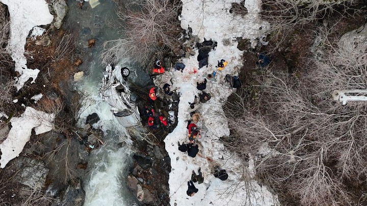 Bitlis'te korkunç kaza: 3 can kaybı, 5 yaralı