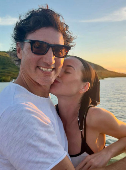 Aşk fena çarptı: Üç ayda bebek isteği geldi