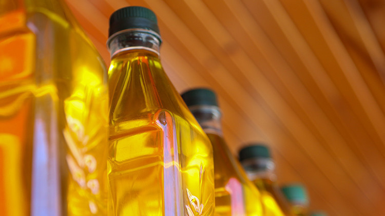 Eve girip zeytinyağı çalan hırsız tutuklandı