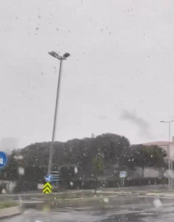  Evler beyaz örtüyle kaplandı Karın keyfini çıkarıyoruz