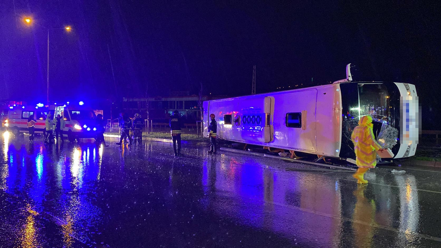 Samsun’da yolcu otobüsü devrildi: 7 yaralı