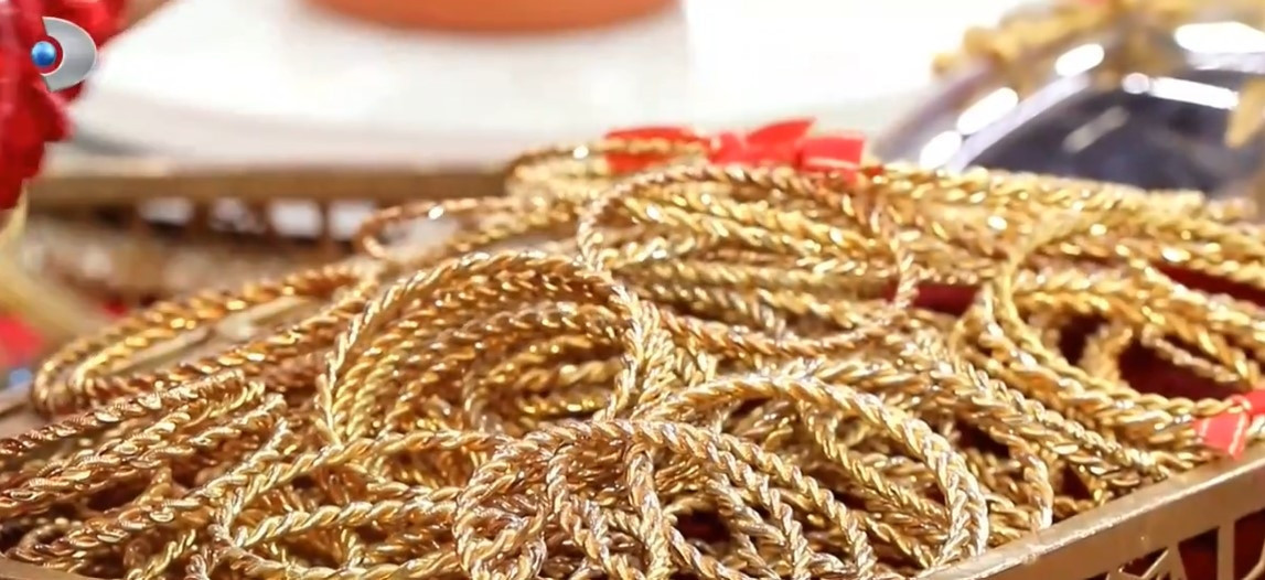 GELİNİM MUTFAKTA BİLEZİKLERİ KİM ALDI