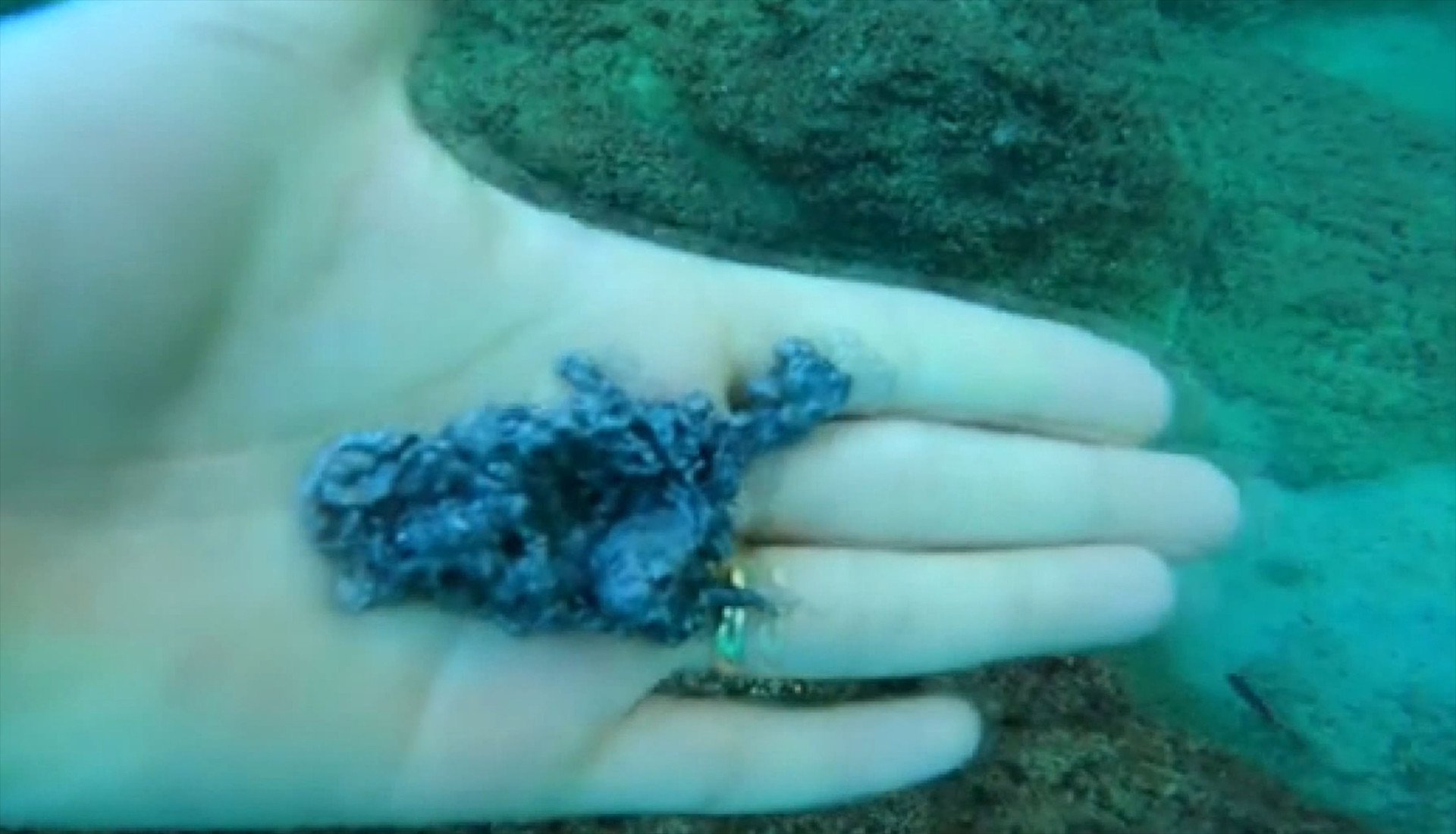 LÜKS SAATİ 3 BİN DOLARA SATTI