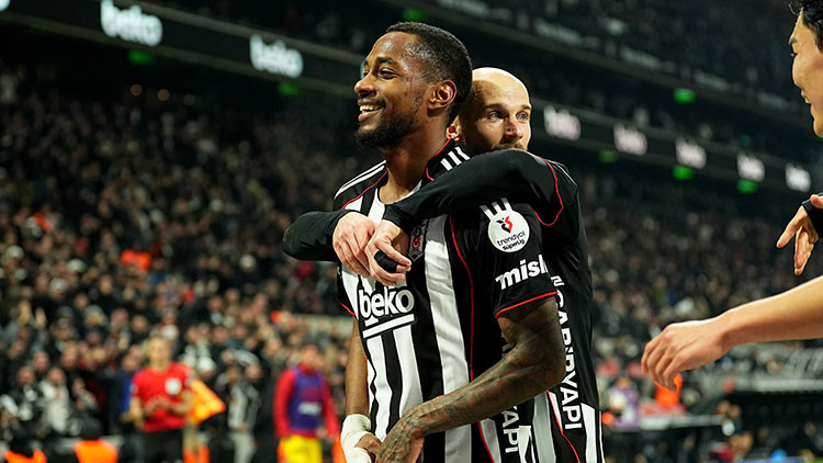 Amir Murillo: 'Büyüleyici seyircinin önünde gol mutlu etti!'