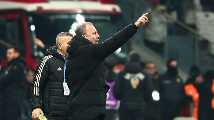 Sergen Yalçın: 'Sezonun en iyisiydi, camia birleşiyor'