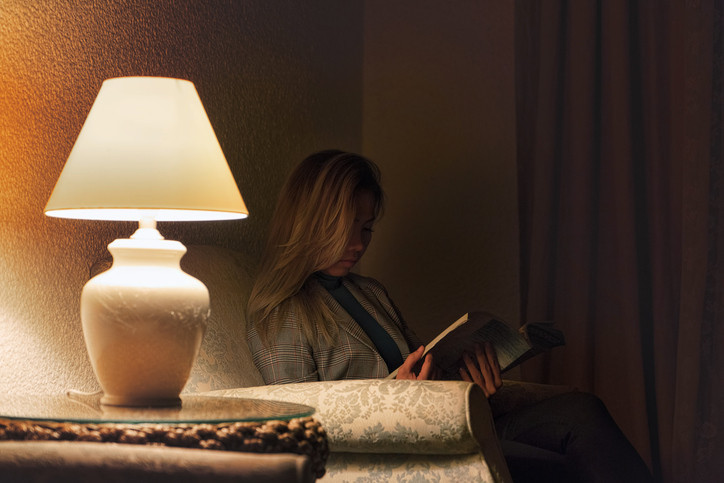 Yıllardır suçu ekrana atıyorduk, meğer sebep başkaymış... Loş ışık sevenler dikkat