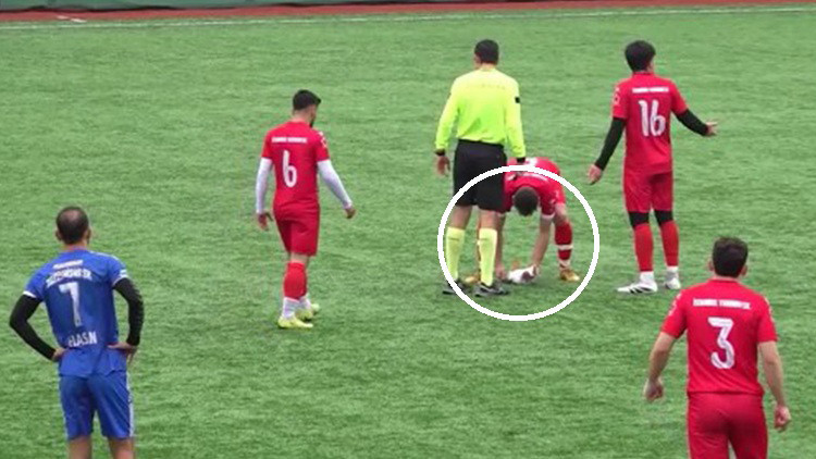 İstanbul'da oynanan maçta ilginç olay: Top isabet eden martı kalp masajıyla hayata döndürüldü!