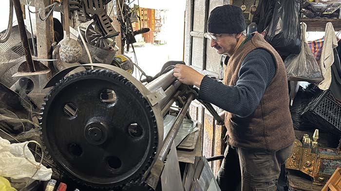  Baba mirasını yaşatıyor Kış gelmeden 2 ay önce gelirlerdi, şimdi gelmiyorlar