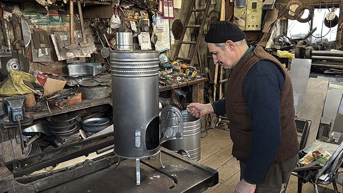  Baba mirasını yaşatıyor Kış gelmeden 2 ay önce gelirlerdi, şimdi gelmiyorlar