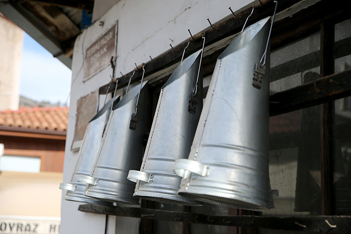  Baba mirasını yaşatıyor Kış gelmeden 2 ay önce gelirlerdi, şimdi gelmiyorlar