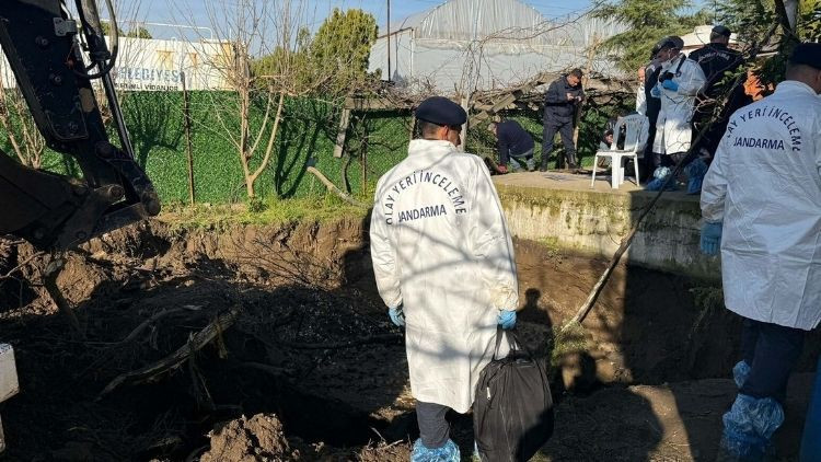 Manisa’da 17 yıldır aranıyordu… Ebru’nun öldürüldüğü ortaya çıktı, eniştesi ve ablasının da aralarında bulunduğu 4 kişi gözaltında
