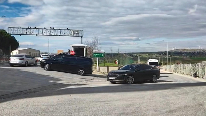 CHP lideri Özel, İmamoğlu'nu ziyaret ediyor