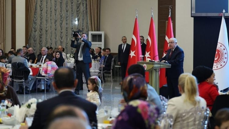 Milli Savunma Bakanı Güler, şehit ve gazi aileleriyle bir araya geldi