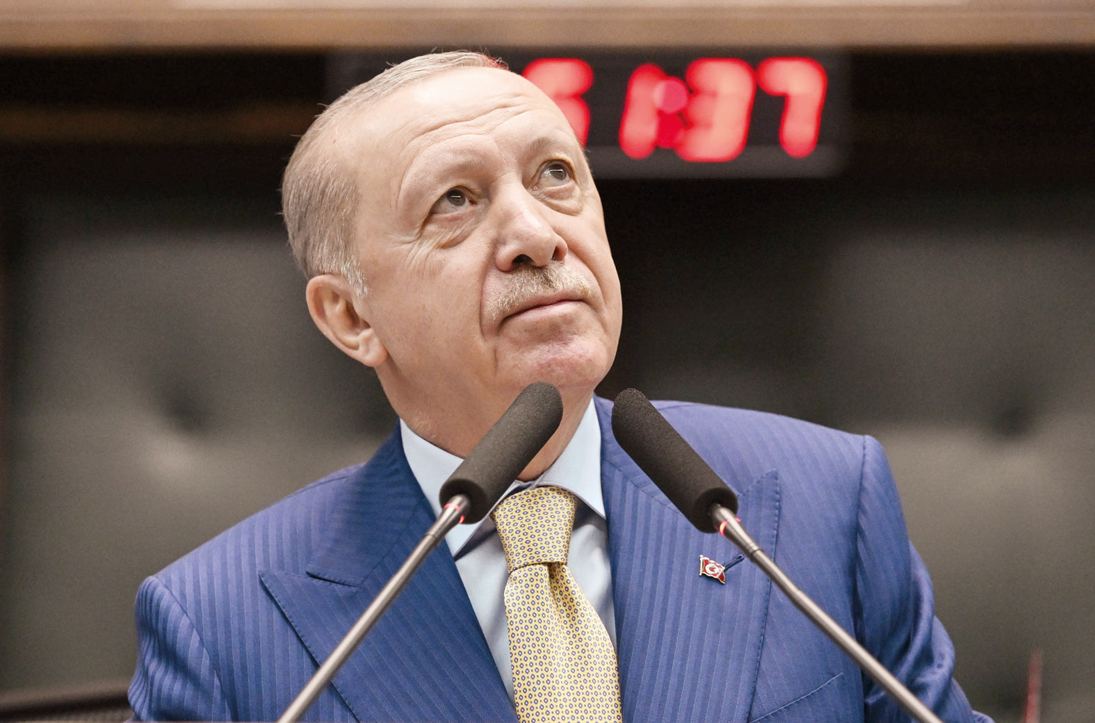 Erdoğan’dan ‘Laiklik Bildirisi’ne tepki: Noel süslemesinden rahatsız olmazlar