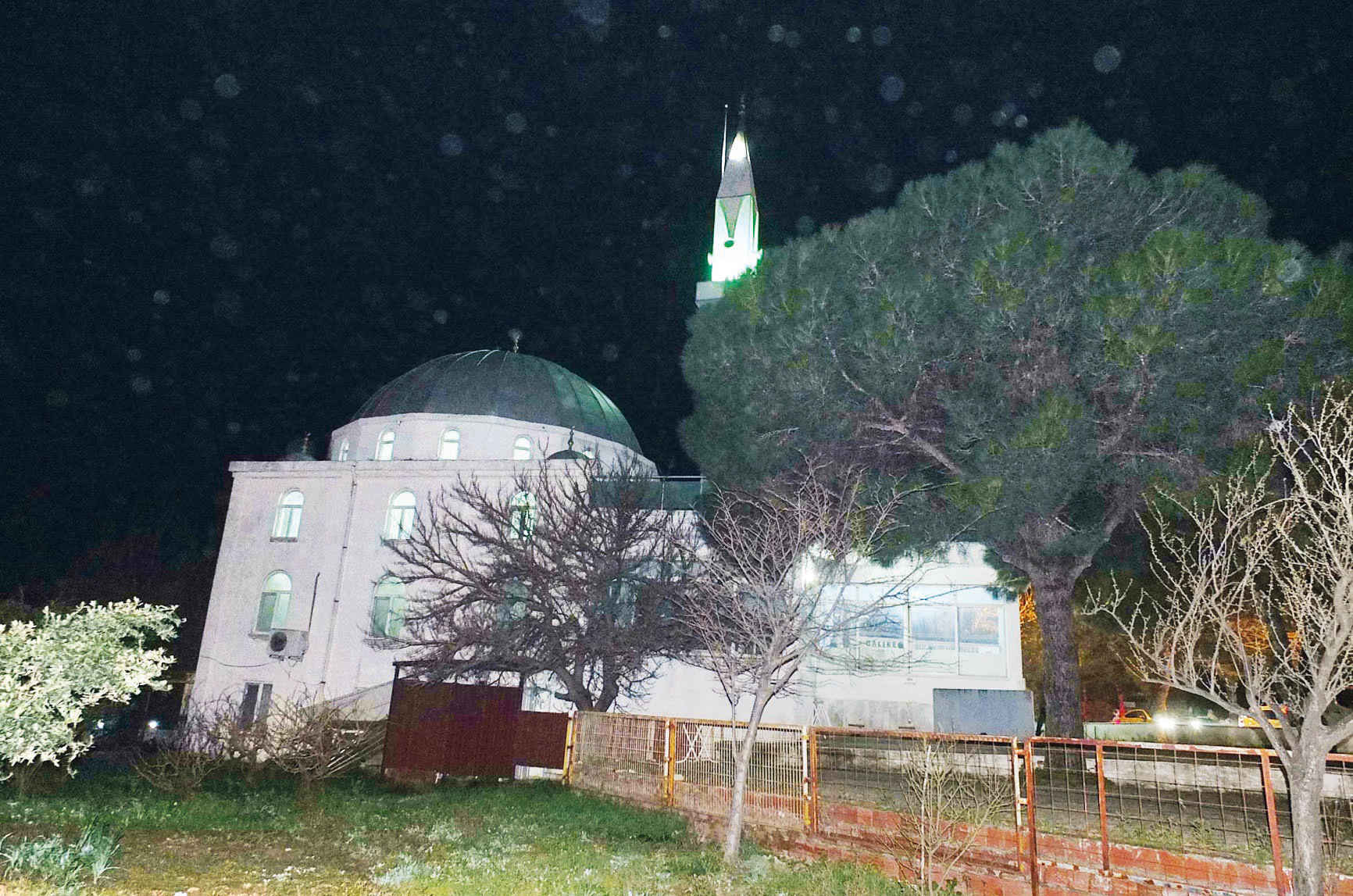 Burhaniye’de 3 dakika erken iftar