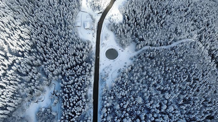 Lapa lapa kar yağışı başladı: Kara teslim oldular, her yer beyaz örtüyle kaplandı Zorunlu olmadıkça dışarı çıkmayın