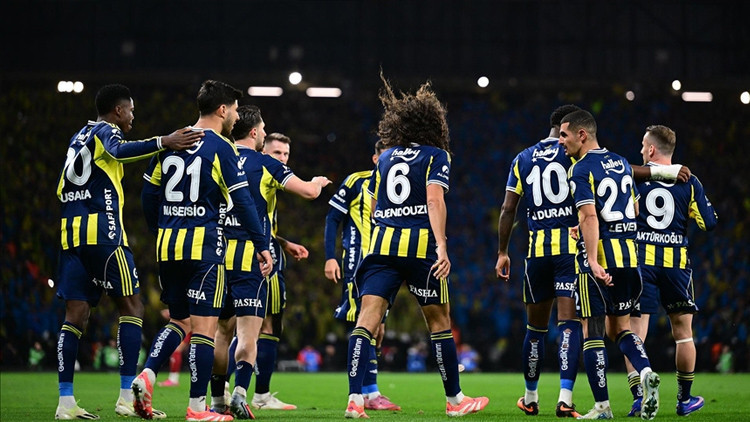 FENERBAHÇE NOTTİNGHAM FOREST DEPLASMANINDA
