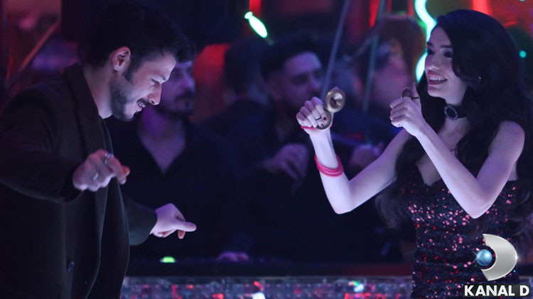 'İnci Taneleri birbirlerine sımsıkı bağlı'