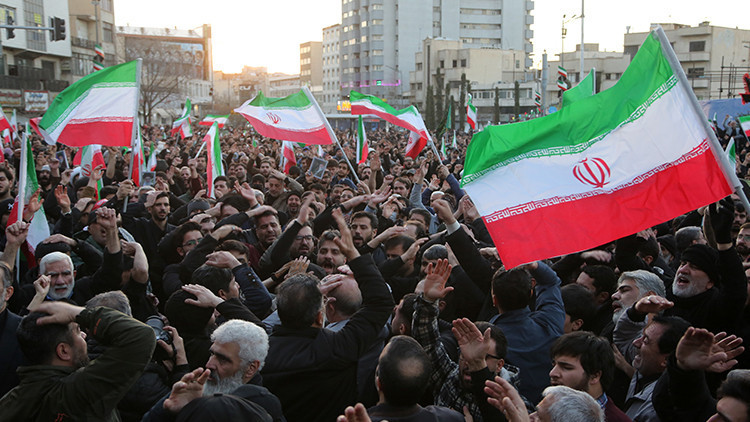 İranda Hamaneyin ölümü sonrası protesto ve yas dalgası
