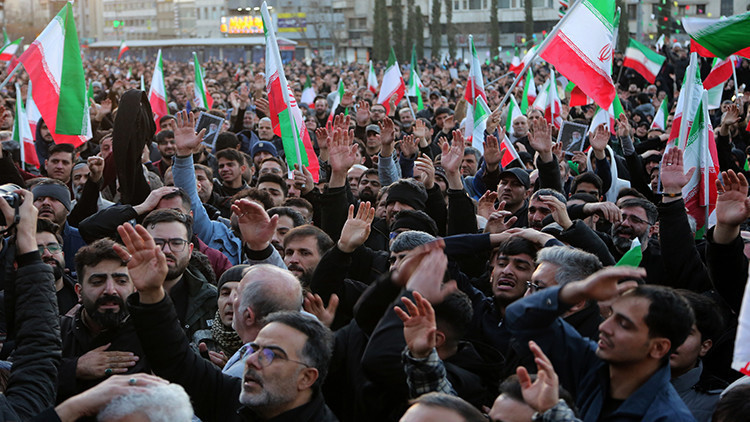 İranda Hamaneyin ölümü sonrası protesto ve yas dalgası