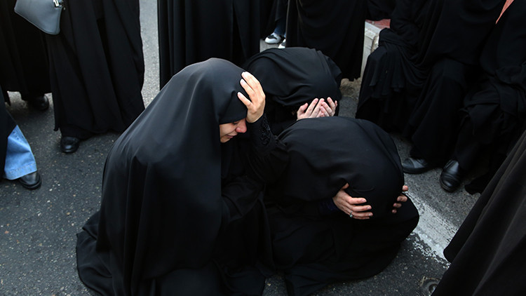 İranda Hamaneyin ölümü sonrası protesto ve yas dalgası