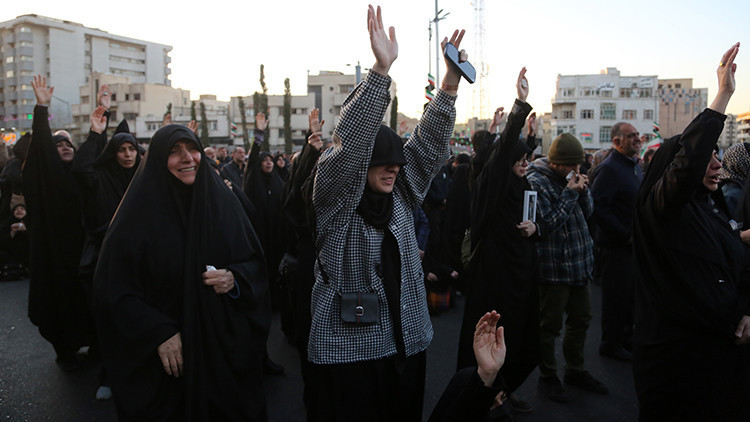 İranda Hamaneyin ölümü sonrası protesto ve yas dalgası