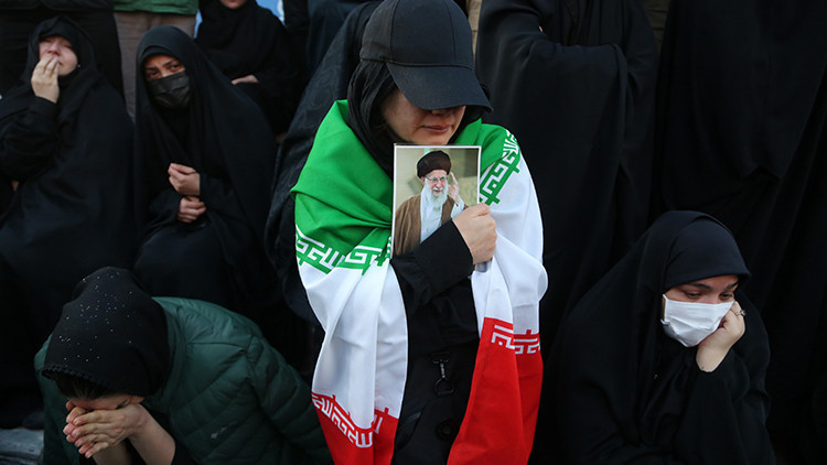 İranda Hamaneyin ölümü sonrası protesto ve yas dalgası