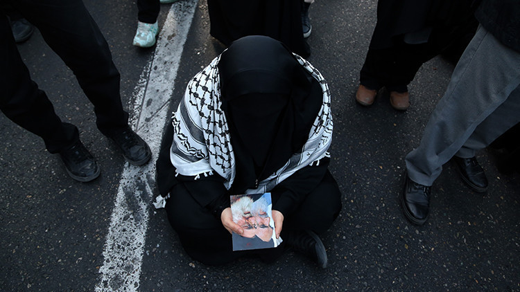 İranda Hamaneyin ölümü sonrası protesto ve yas dalgası