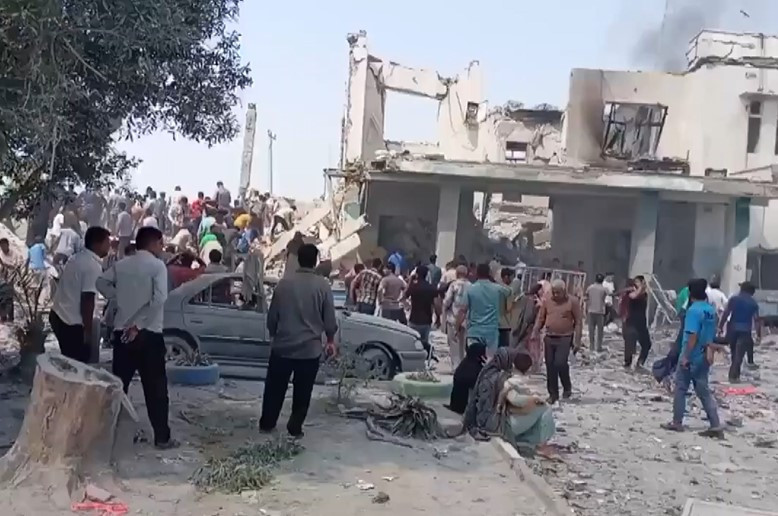 ABD ve İsrail vuruyor, İran karşılık veriyor... İşte savaş hattından en sıcak kareler