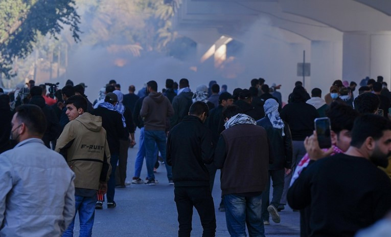 ABD ve İsrail vuruyor, İran karşılık veriyor... İşte savaş hattından en sıcak kareler