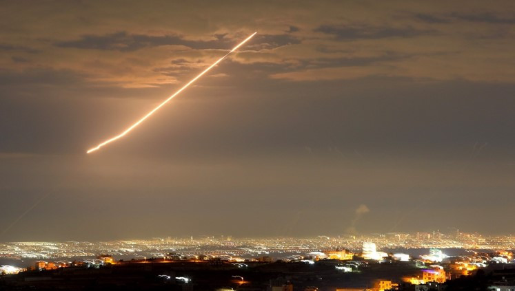 ABD ve İsrail vuruyor, İran karşılık veriyor... İşte savaş hattından en sıcak kareler