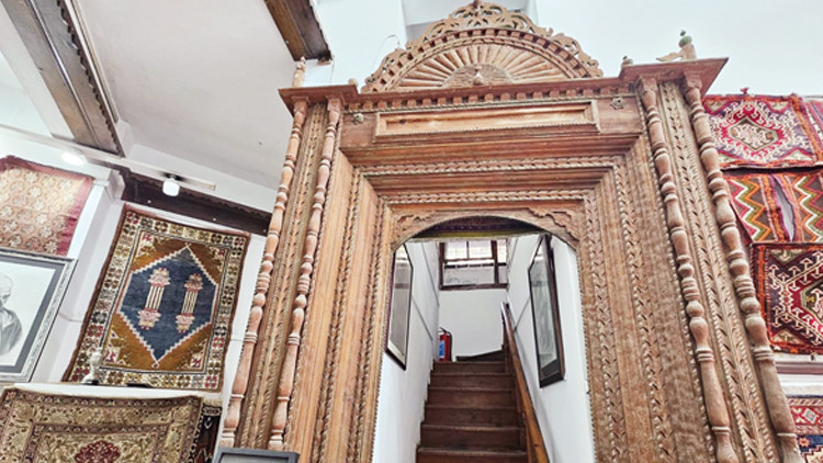 Tarihi mihrap evine dönüyor