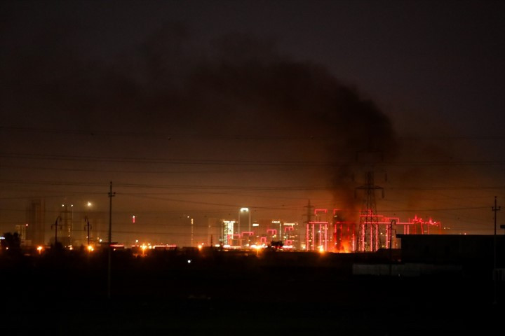 Avrupadaki İranlılardan dikkat çeken protesto | ABD ve İsrail İrana saldırdı; bölge yangın yeri Çok sayıda ölü ve yaralı var, savaş devam ediyor Avrupadaki İranlılardan dikkat çeken protesto | ABD ve İsrail İrana saldırdı; bölge yangın yeri Çok sayıda ölü ve yaralı var, savaş devam ediyor