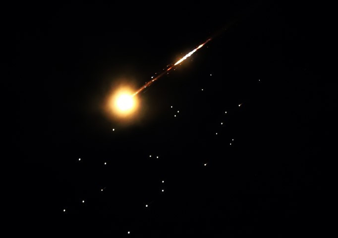 Avrupadaki İranlılardan dikkat çeken protesto | ABD ve İsrail İrana saldırdı; bölge yangın yeri Çok sayıda ölü ve yaralı var, savaş devam ediyor Avrupadaki İranlılardan dikkat çeken protesto | ABD ve İsrail İrana saldırdı; bölge yangın yeri Çok sayıda ölü ve yaralı var, savaş devam ediyor