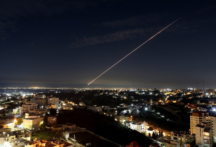 Avrupadaki İranlılardan dikkat çeken protesto | ABD ve İsrail İrana saldırdı; bölge yangın yeri Çok sayıda ölü ve yaralı var, savaş devam ediyor Avrupadaki İranlılardan dikkat çeken protesto | ABD ve İsrail İrana saldırdı; bölge yangın yeri Çok sayıda ölü ve yaralı var, savaş devam ediyor