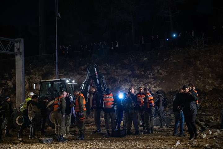 Avrupadaki İranlılardan dikkat çeken protesto | ABD ve İsrail İrana saldırdı; bölge yangın yeri Çok sayıda ölü ve yaralı var, savaş devam ediyor Avrupadaki İranlılardan dikkat çeken protesto | ABD ve İsrail İrana saldırdı; bölge yangın yeri Çok sayıda ölü ve yaralı var, savaş devam ediyor