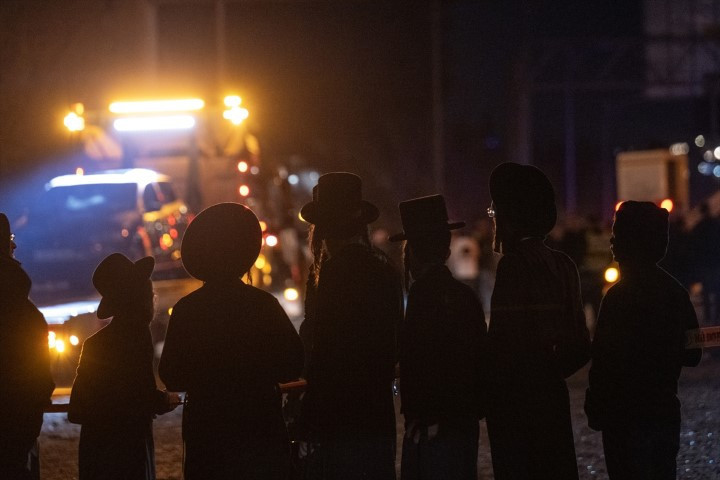Avrupadaki İranlılardan dikkat çeken protesto | ABD ve İsrail İrana saldırdı; bölge yangın yeri Çok sayıda ölü ve yaralı var, savaş devam ediyor Avrupadaki İranlılardan dikkat çeken protesto | ABD ve İsrail İrana saldırdı; bölge yangın yeri Çok sayıda ölü ve yaralı var, savaş devam ediyor