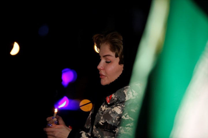 Avrupadaki İranlılardan dikkat çeken protesto | ABD ve İsrail İrana saldırdı; bölge yangın yeri Çok sayıda ölü ve yaralı var, savaş devam ediyor Avrupadaki İranlılardan dikkat çeken protesto | ABD ve İsrail İrana saldırdı; bölge yangın yeri Çok sayıda ölü ve yaralı var, savaş devam ediyor