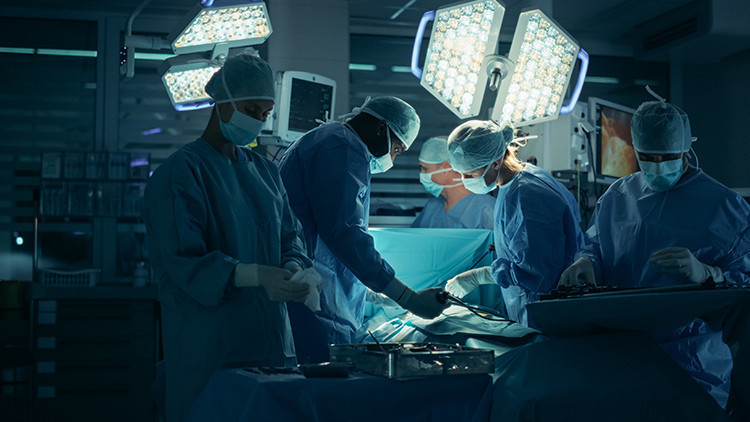 Mide küçültme ameliyatı olan kadın hayatını kaybetmişti: 5 sanık tahliye edildi | 'Ben sadece sağlık turizmi yaptım' savunması