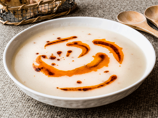 Enfes bir başlangıç: Düğün çorbası