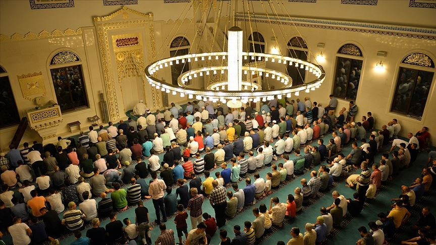 TERAVİH NAMAZI EVDE KILINIR MI TERAVİH NAMAZI EVDE KILINIR MI