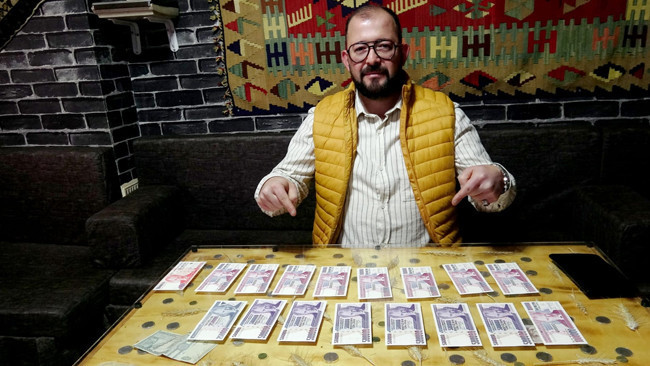 12 yaşında biriktirmeye başladı: Elinde 600 tane var | Çocuklarına bırakacak: Yaşım büyüdükçe farklı şeyler de biriktirdim