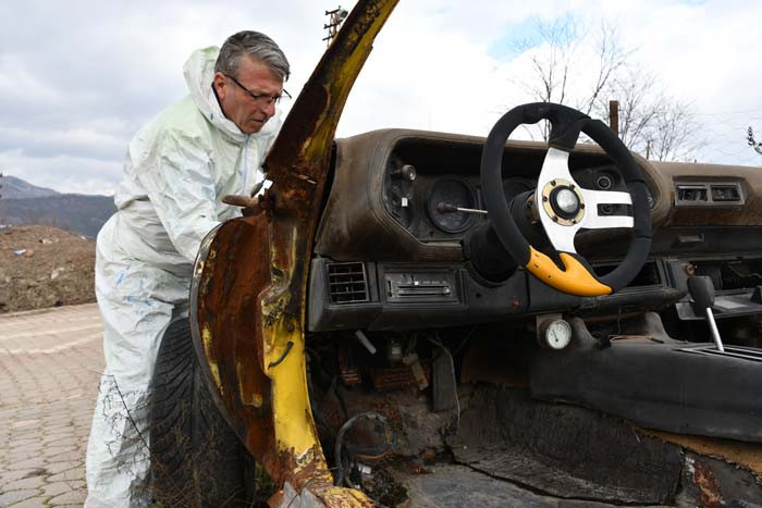 Hurda durumdaki klasik otomobilleri burada baştan yaratıyor: En fazla 3 sipariş alabiliyor 1970li yılların en hızlı ve spor araçları, piyasada neredeyse hiç yok