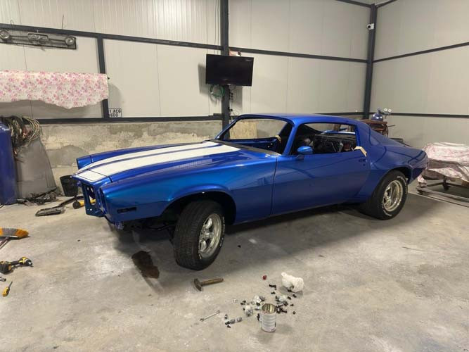 Hurda durumdaki klasik otomobilleri burada baştan yaratıyor: En fazla 3 sipariş alabiliyor 1970li yılların en hızlı ve spor araçları, piyasada neredeyse hiç yok