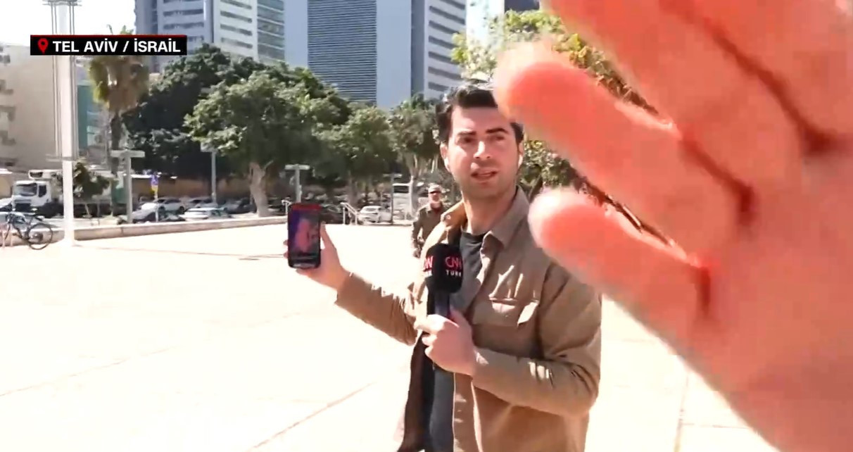 CNN Türk canlı yayını Tel Aviv'de İsrailli askerlerin müdahalesiyle engellendi