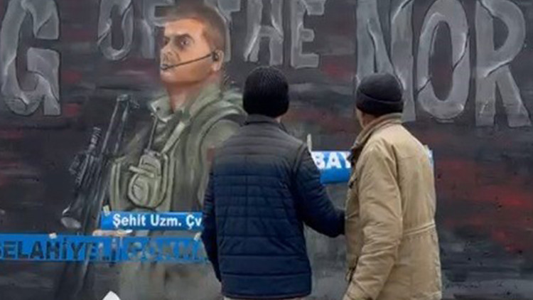 Çizdiği resim görenleri duygulandırdı | Belediye başkanından üniversite öğrencisine hediye