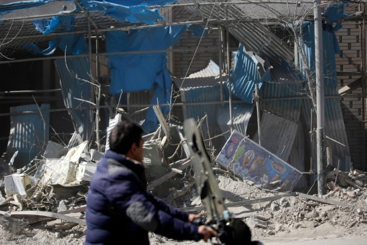 ABD/İsrail-İran savaşında karşılıklı füze atışları sürüyor Tel Aviv bombalandı: Bölgeden çarpıcı kareler